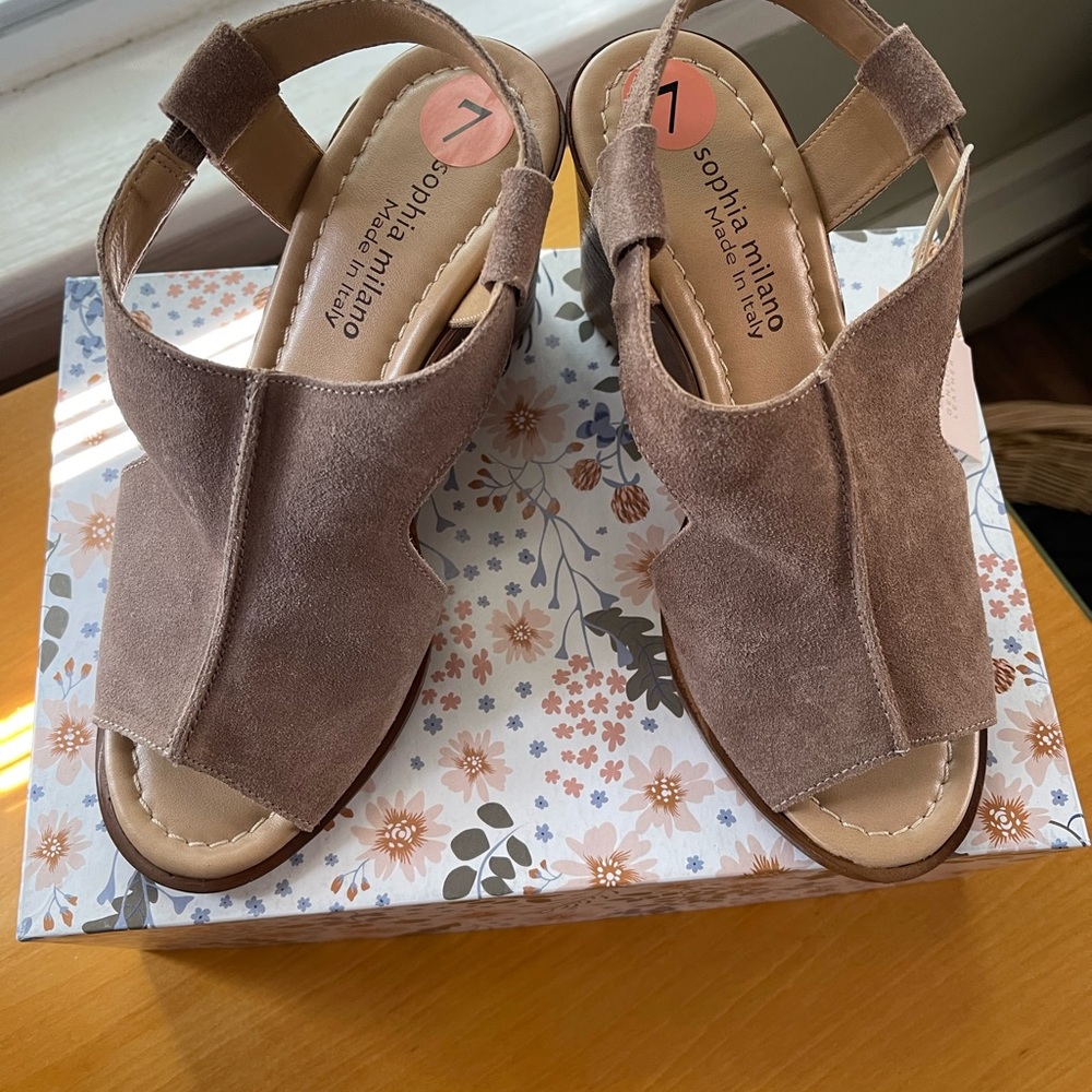 Woman’s size 7 shoes - Sophia Milano- made in Italy